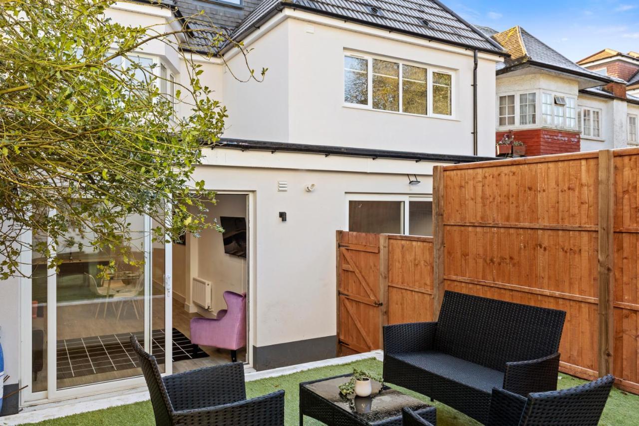 Star London Vivian Avenue 2-Bed Retreat With Garden Apartment The Hyde Exterior foto
